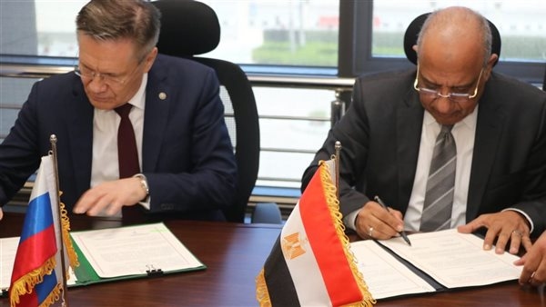 مصر وروسيا توقعان بروتوكولاً مكملًا لإنشاء وتشغيل محطة الضبعة النووية