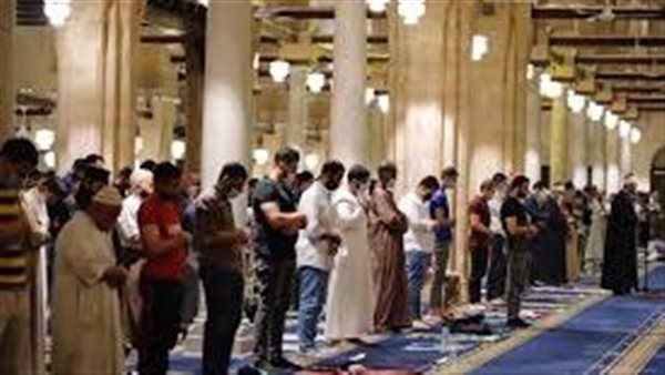 حكم قراءة الفاتحة خلف الإمام في الصلاة الجهرية.. الإفتاء توضح