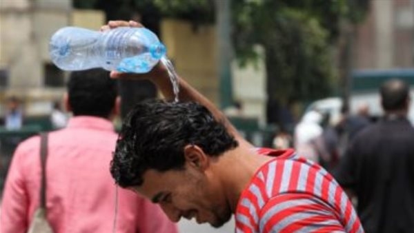 طقس الجمعة.. موجة شديدة الحرارة تضرب مصر والعظمى بأسوان 49 درجة