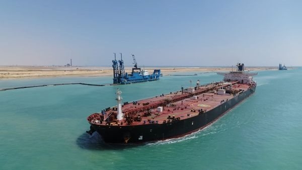 قناة السويس تمنح تخفيضا 50% على رسوم خدمة تبديل الأطقم البحرية