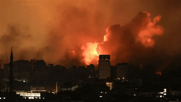 مقتل 2 من موظفي الصليب الأحمر بقصف إسرائيلي في غزة