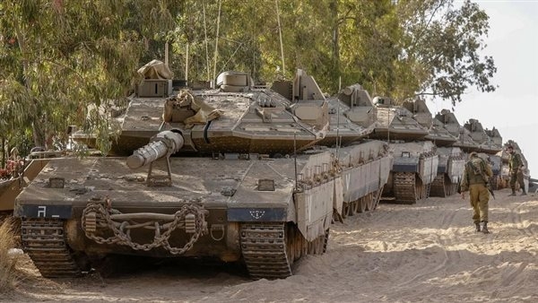 إعلام إسرائيلي: صعوبات في توفر قطع الغيار للدبابات الإسرائيلية بقطاع غزة