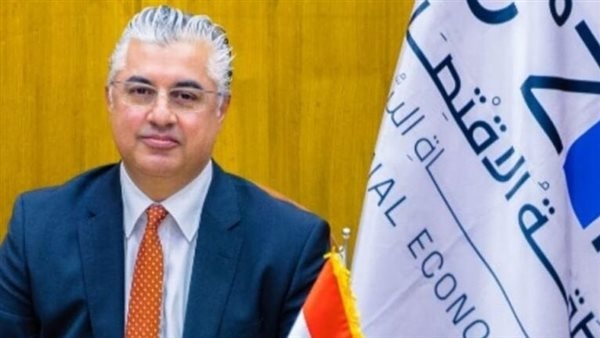 رئيس اقتصادية قناة السويس: القنطرة غرب تتمتع بموقع استراتيجي بين مواني البحرين المتوسط والأحمر