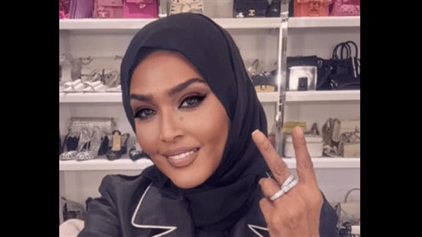 قرار صعب.. المطربة وعد تعلن ارتداءها الحجاب (فيديو)