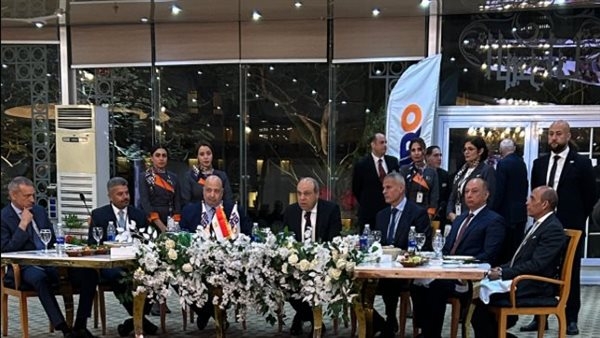 وزير الطيران: مطار القاهرة الدولي لن يخضع للإدارة والتشغيل وسيتم طرح 11 مطار والتعاقد قبل النصف من مارس