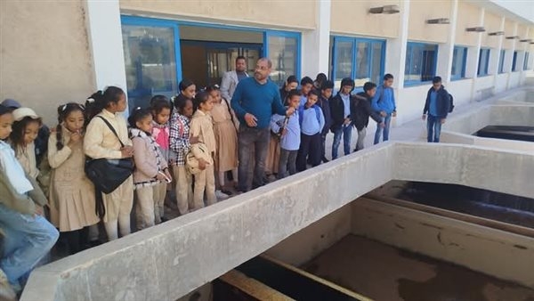 بالصور.. مياه الأقصر تستقبل طلاب المدارس لتفقد محطات مياه الشرب