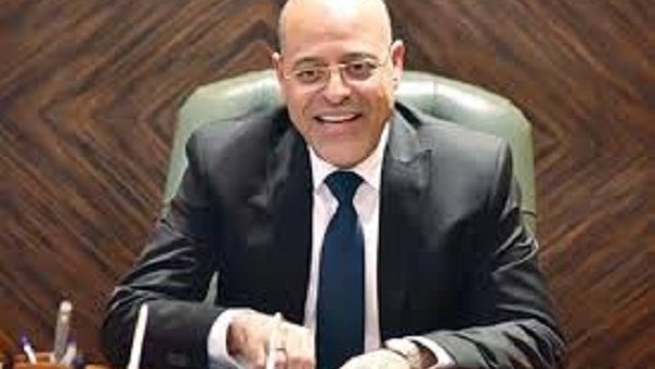 وزير العمل يعلن موعد وأيام إجازة عيد الأضحى للقطاع الخاص