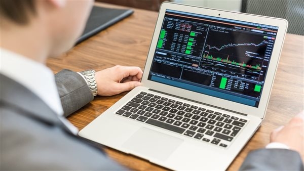 كيف تحمى نفسك من منصات التداول الوهمية؟