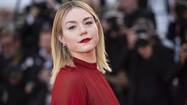وفاة الممثلة البلجيكية ديكوين عن عمر ناهز 43 عامًا