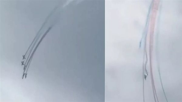 اصطدام طائرتين عسكريتين فرنسيتين في عرض جوي