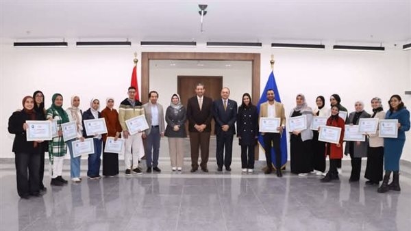 محافظ دمياط يُكرم المشاركين والرعاة والمُنظمين لفاعليات النسخة الأولى من مهرجان دمياط
