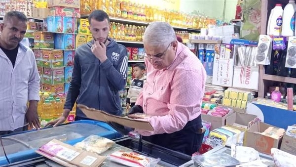 محافظ المنيا يؤكد استمرار الحملات التموينية خلال الاحتفال بعيد الفطر