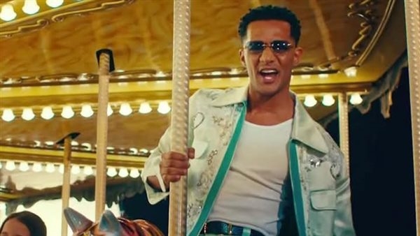 "الهمة يا عمال".. محمد رمضان يعيد تقديم رائعة سيد مكاوي