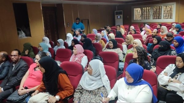 ختام فعاليات البرنامج التدريبي لتعزيز قدرات الشباب بالأقصر (صور)