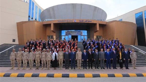 رئيس جامعة المنصورة يشهد فعاليات الندوة التثقيفية لشباب الجامعات المصرية بكفر الشيخ