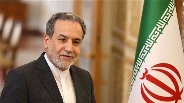 وزير خارجية إيران: مستمرون بالتخصيب ومواقفنا مازالت قوية