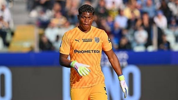 الشياطين الحمر يبحثون عن بديل لأونانا في الدوري الإيطالي