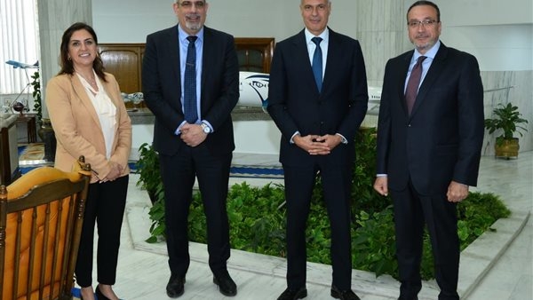 رئيس القابضة لمصر للطيران يلتقي نائب رئيس الإتحاد الدولى للنقل الجوى لإفريقيا والشرق الأوسط