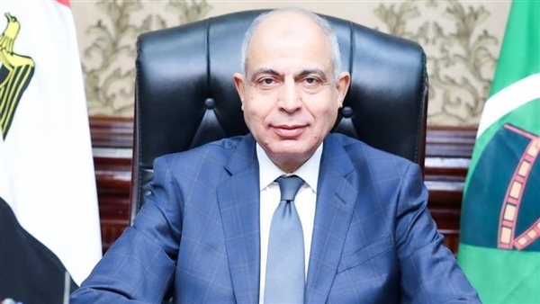 محافظ المنيا يدعو سيدات الأعمال إلى التسجيل بالمرحلة الـ2 من مشروع «She Trades»