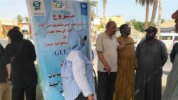 «تضامن الأقصر» تنظم حملة توعية حول كيفية الاستفادة من روث الخيول (صور)