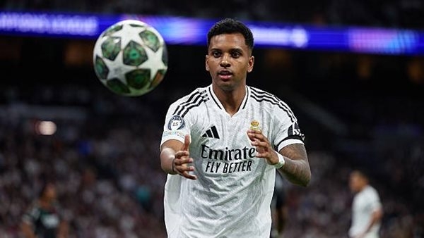 رودريجو في مفترق طرق مع ريال مدريد.. هل ينتهي مشواره في سانتياجو برنابيو؟