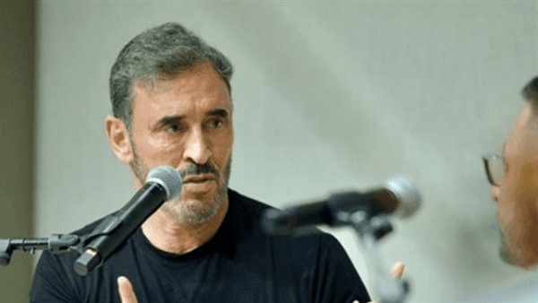 في بروفات دبي.. كاظم الساهر يظهر بلوك جديد ويشعل السوشيال ميديا (صور)