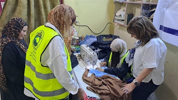 بالصور.. افتتاح مشروع تدريب السيدات علي الخياط لتعزيز قدراتهن الاقتصادية بالأقصر