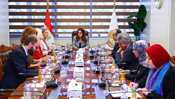 وزيرة التنمية المحلية تبحث مع سفيرة الاتحاد الأوروبي بالقاهرة مجالات التعاون المشترك