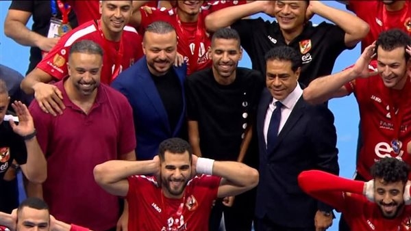 الأهلي بطل إفريقيا بكسر يد الزمالك وظهور مؤمن زكريا