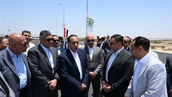 رئيس الوزراء يتابع موقف المشروعات الجارية بمنطقة "الحزام الأخضر" بالسادس من أكتوبر