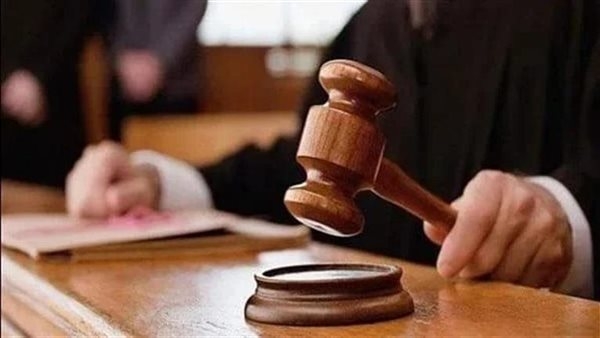 إكسسوارات وملابس حريمي.. تفاصيل محاكمة التيك توكر زين الزين وصديقه