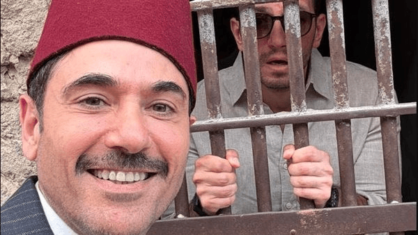 صورة من كواليس "فرقة الموت" تثير حماس الجمهور.. وأحمد عز يواجه "خُط الصعيد"