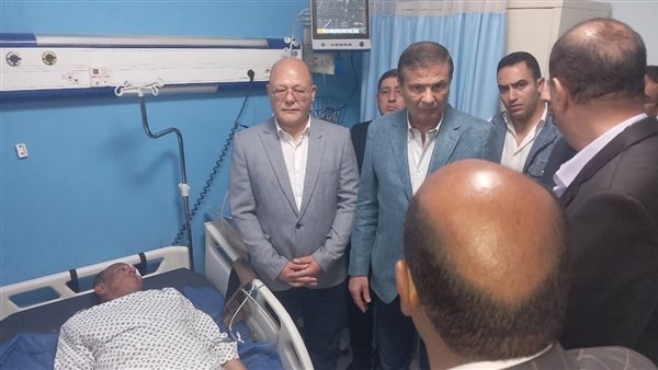 الفلاحين تكشف كواليس زيارة وزير الزراعة لمهندس الحماية المدنية المعتدي عليه بسوهاج