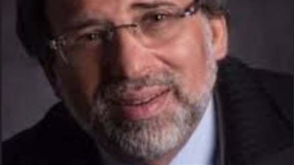خالد يوسف: «قافلة الصمود» ممنوع تدخل مصر بأوامر من جهات سيادية