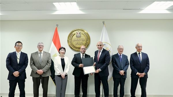 وزير التعليم وهيئة التعاون الدولي اليابانية "جايكا" يكرمان الدفعة الرابعة من مدربي أنشطة التوكاتسو