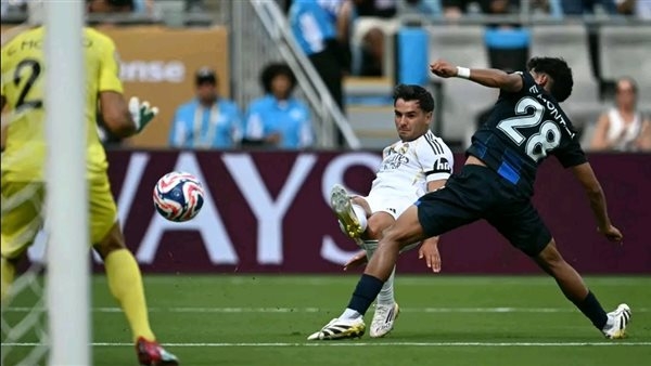 ريال مدريد بعشرة لاعبين يهزم باتشوكا المكسيكي