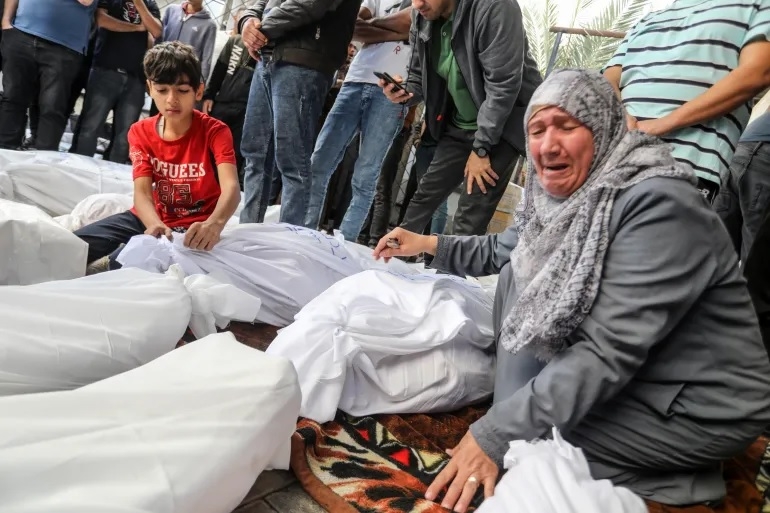 'حماس' تتهم ويتكوف بالتراجع عما اتفق عليه وتحدّد ردّها وشروطها حول الأسرى ووقف النار