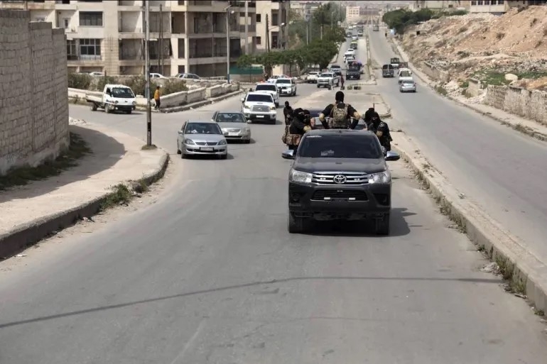 الأمن ينتشر بحيي الأشرفية والشيخ مقصود في حلب وفي سد تشرين وفي مدينة بصرى بريف درعا