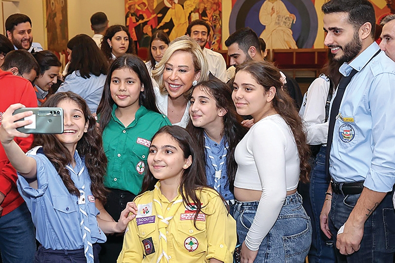 الشياح تحتفي بابنتها اللبنانية الأولى في احتفال شعبي جامع
