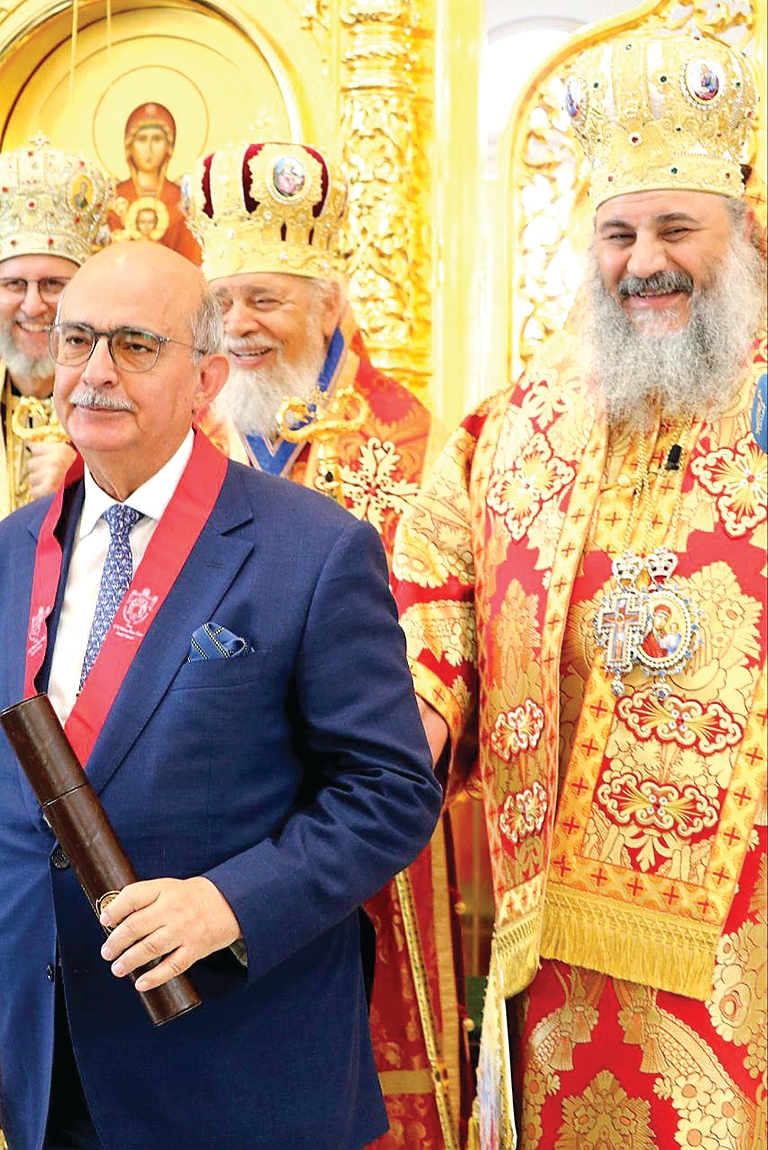 نزيه نجم نال وسام القديسين بطرس وبولس: بيروت جدّدت الوفاء لنهج الرئيس الشهيد