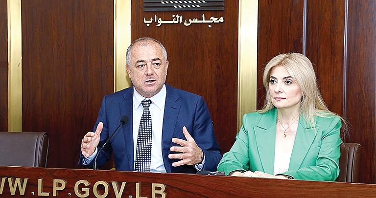 'اللجان' عرضت لجائزة التميز البرلماني وبحثت في إقتراحات قوانين