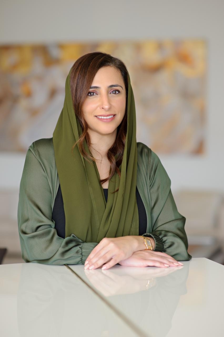 بدور القاسمي تقود مسيرة المرأة الإماراتية إلى العالمية بثقافة وإرادة تنموية
