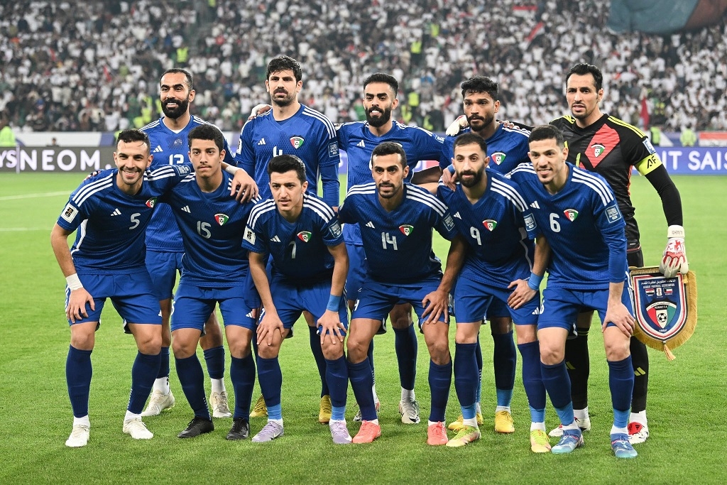 مدرب الكويت: فخور بأداء اللاعبين رغم التعادل مع العراق