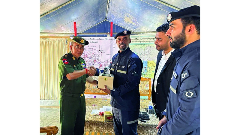 ميانمار تكرّم فريق الإمارات للبحث والإنقاذ