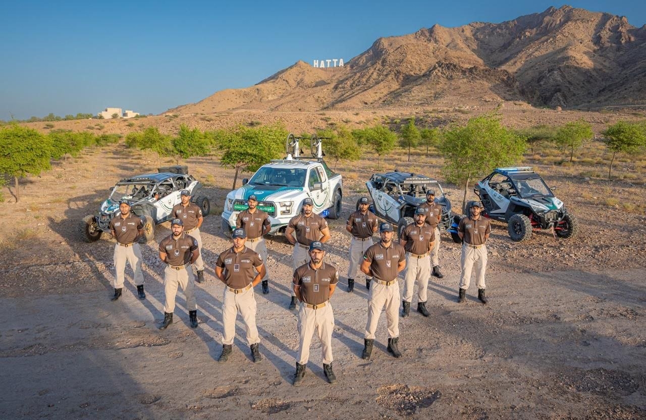 "شُجعان حتا" ساهموا في إسعاف أكثر من 200 شخص وإنقاذ 25 عالقاً