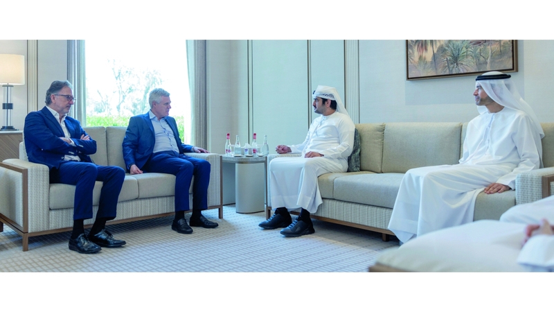 مكتوم بن محمد: الإمارات شريك داعم لأهم الشركات والمؤسسات العالمية