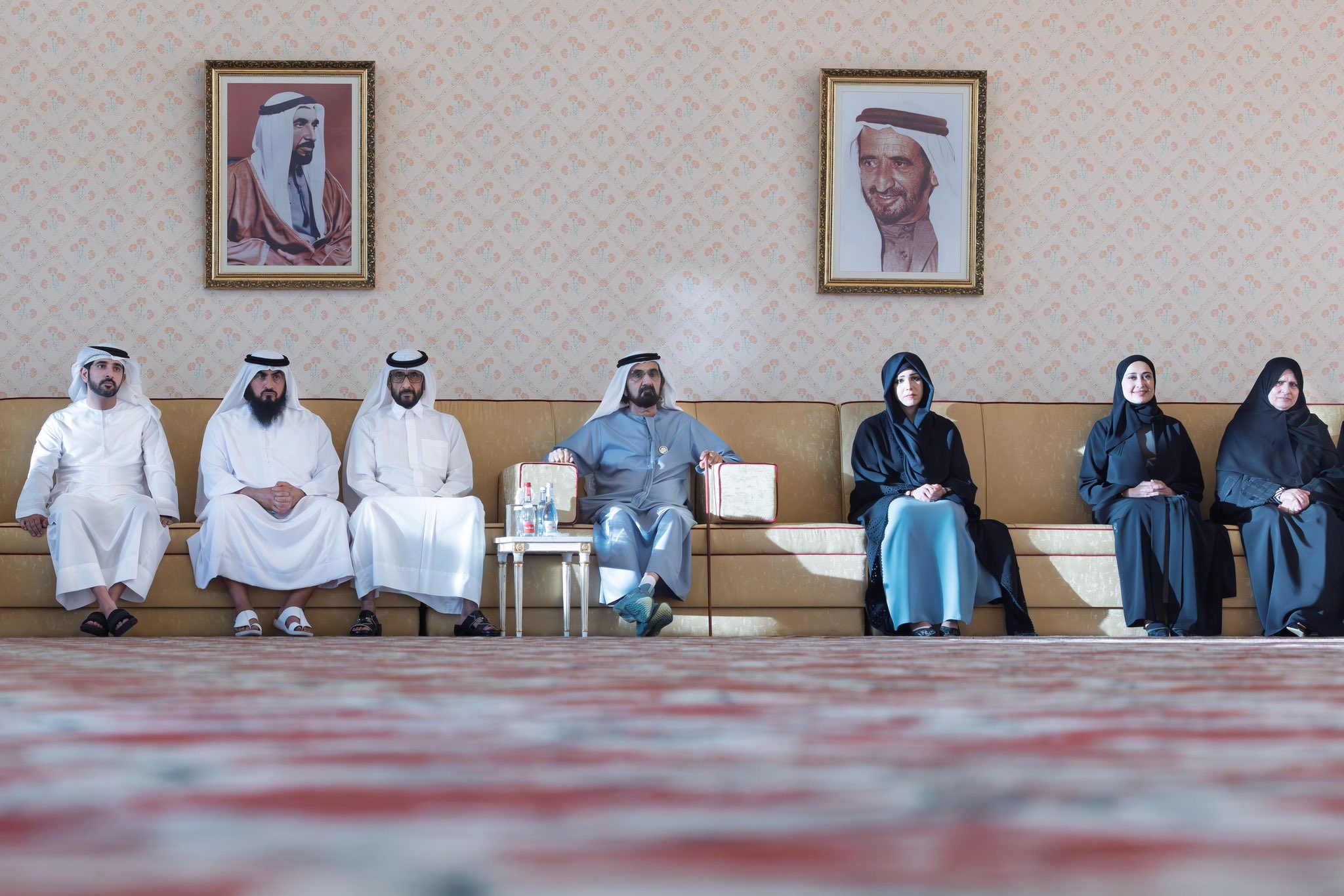محمد بن راشد: مجالسنا وجمعاتنا جلسات عمل.. وتعارف.. وتعلم.. وتقدير