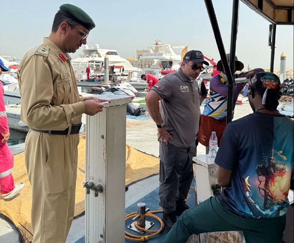 شرطة دبي تٌنفذ حملة تفتيشية على شركات تأجير الدراجات المائية