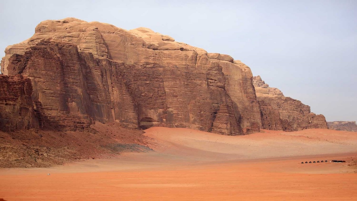 ما حكاية اكتشاف نيزك غامض في الأردن.. هل يكون وادي رم موطناً للمزيد؟