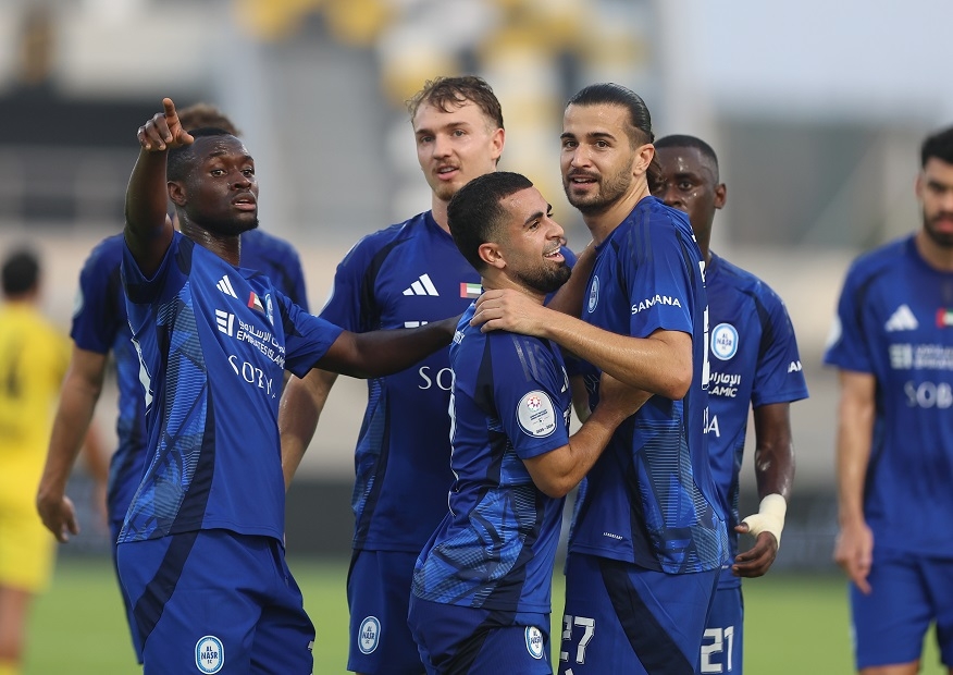 النصر يقتنص كلباء بصعوبة